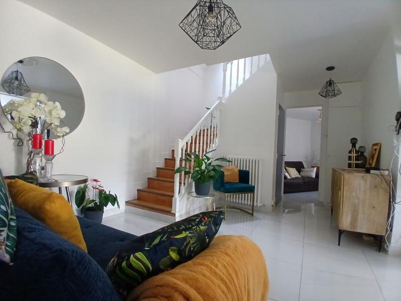 Maison - 85 m² - 4 pièces