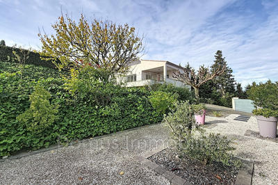 Maison - 165 m² - 7 pièces