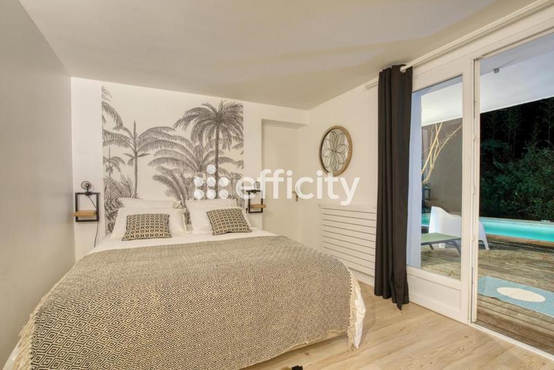 Maison - 96 m² - 5 pièces