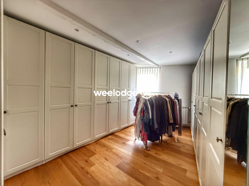 Maison ancienne - 225 m² - 7 pièces