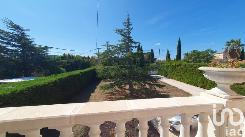 Maison - 260 m² - 10 pièces