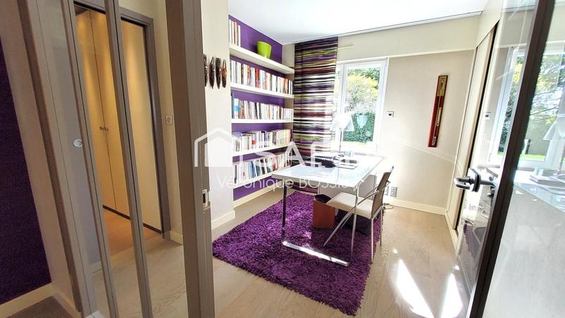 Villa - 236 m² - 8 pièces