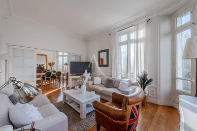 Appartement - 80 m² - 3 pièces