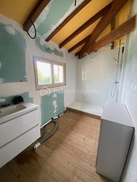 Maison en pierre - 235 m² - 8 pièces