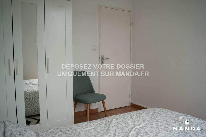 Chambre - 10 m² - 5 pièces