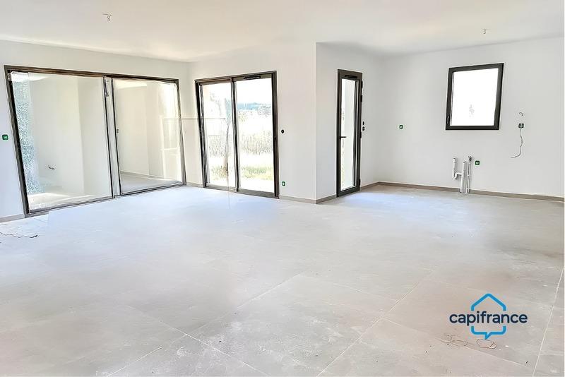 Maison - 111 m² - 5 pièces