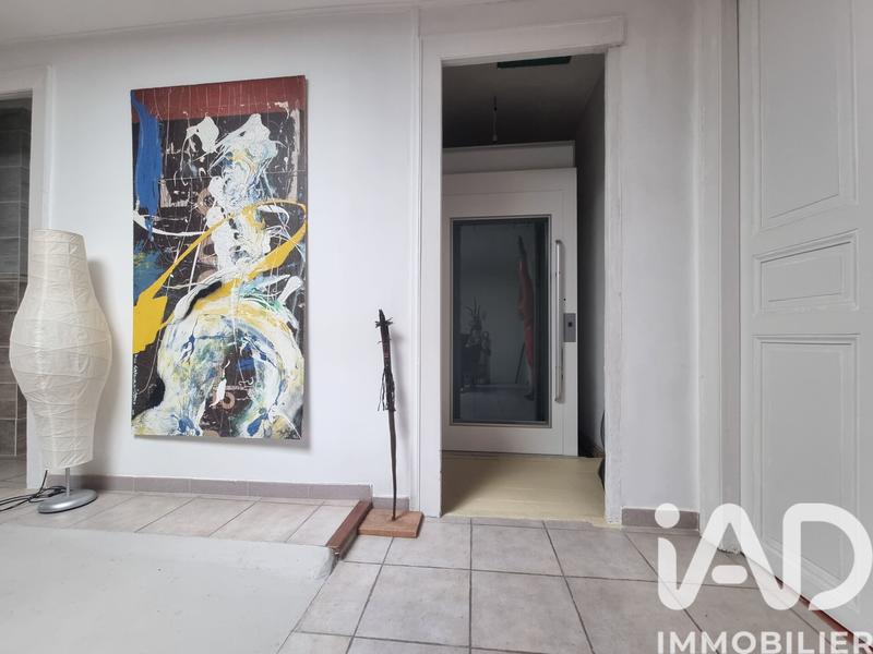 Maison - 180 m² - 5 pièces