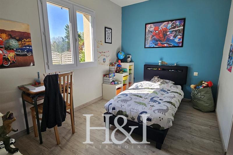 Propriété - 145 m² - 5 pièces