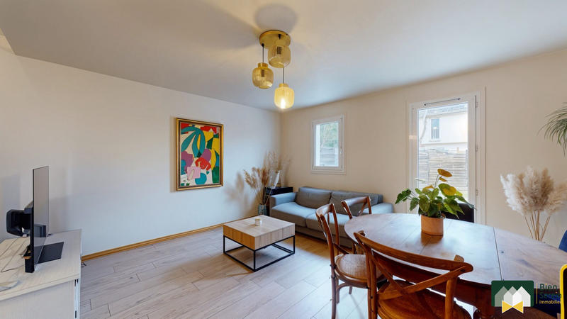 Maison ancienne - 102 m² - 5 pièces