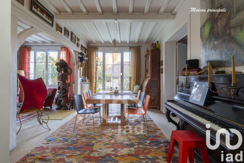 Maison - 276 m² - 13 pièces