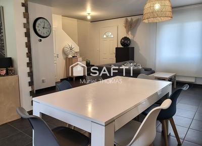 Maison - 82 m² - 4 pièces