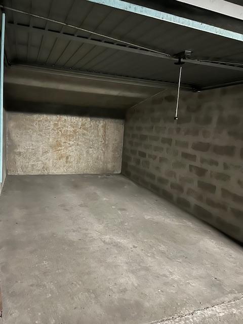 Garage - 12 m²