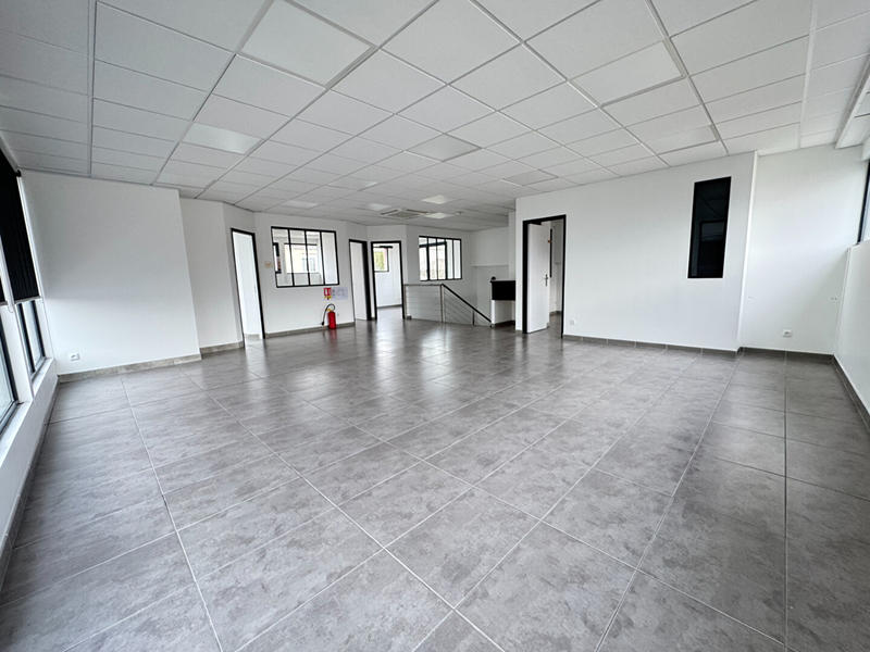 Local commercial - 230 m²