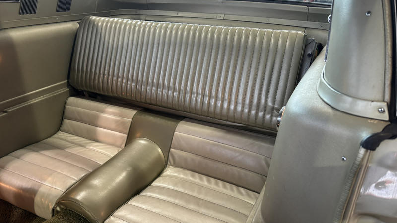 Ford Mustang Fastback 289 ci V8 champagne 1965