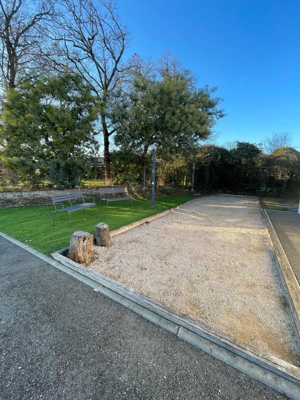 Maison - 250 m² - 6 pièces