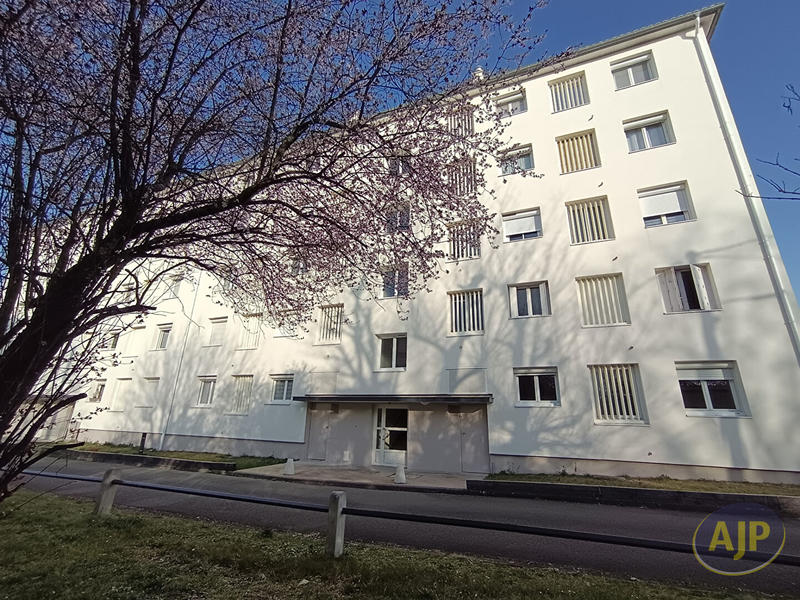 Appartement - 87 m² - 4 pièces