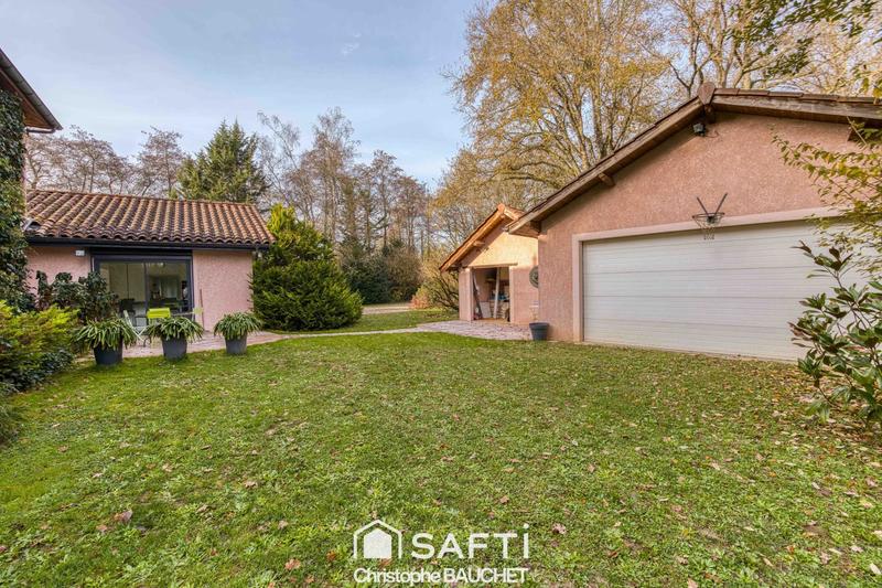 Maison - 213 m² - 6 pièces