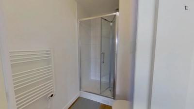 Chambre - 10 m² - 11 pièces