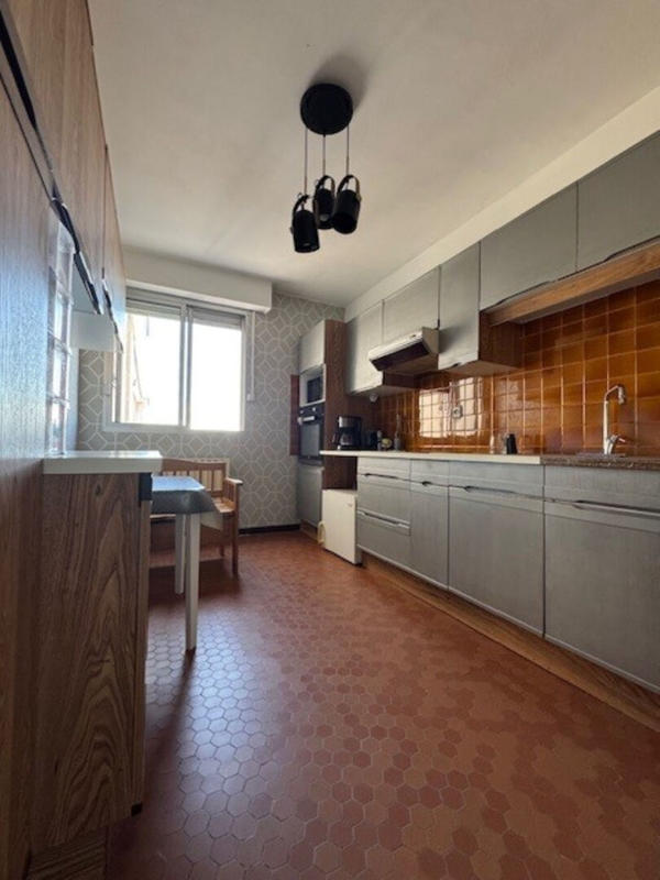 Appartement - 80 m² - 4 pièces