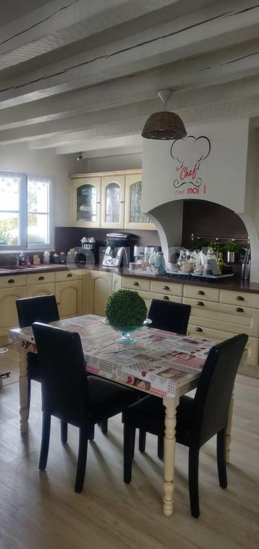 Maison - 180 m² - 7 pièces