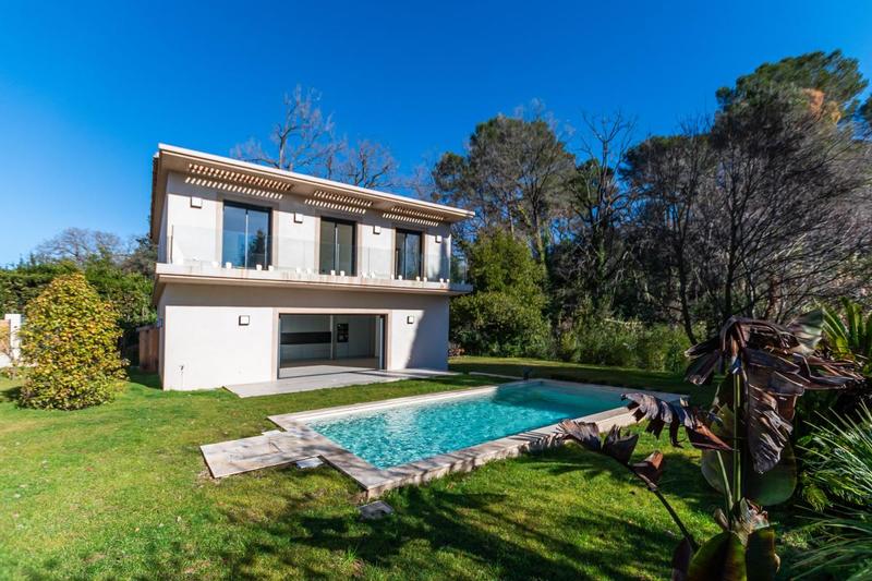Villa - 180 m² - 5 pièces
