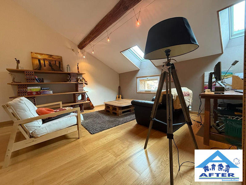 Maison - 217 m² - 7 pièces