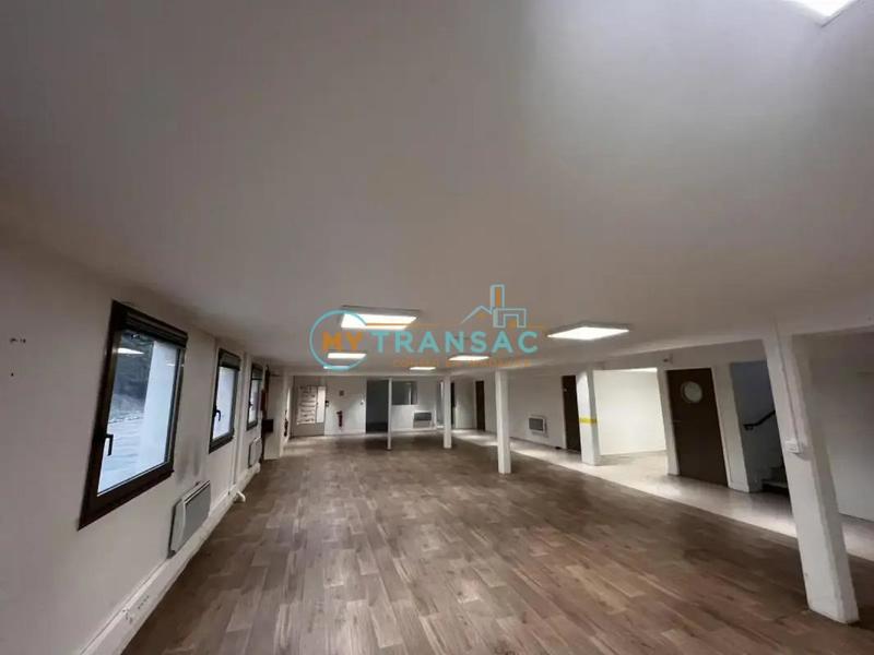 Local d'activité / Entrepôt - 1 730 m²