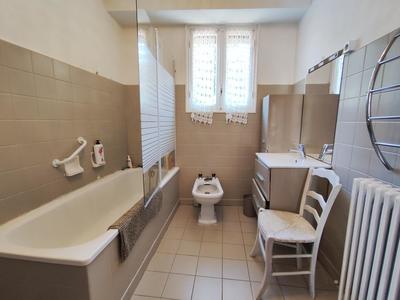 Maison - 137 m² - 6 pièces