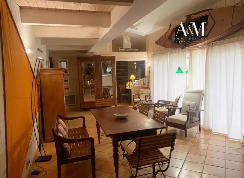 Maison - 170 m² - 5 pièces