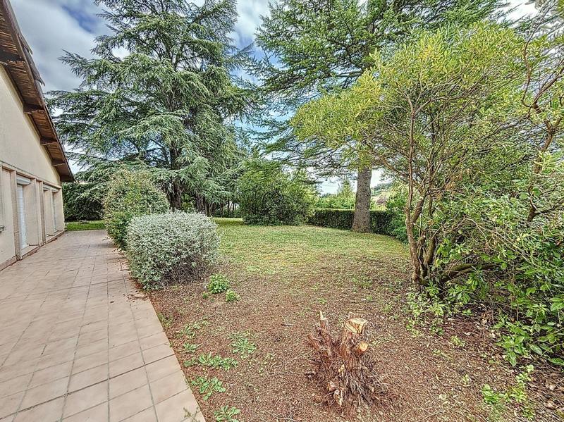 Maison - 163 m² - 7 pièces