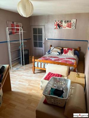 Maison - 323 m² - 12 pièces