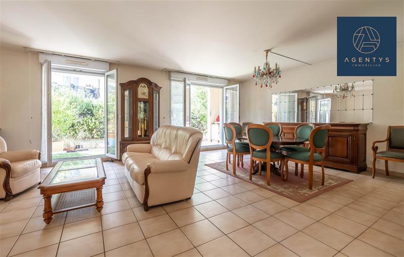 Appartement - 80 m² - 4 pièces