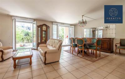 Appartement - 80 m² - 4 pièces