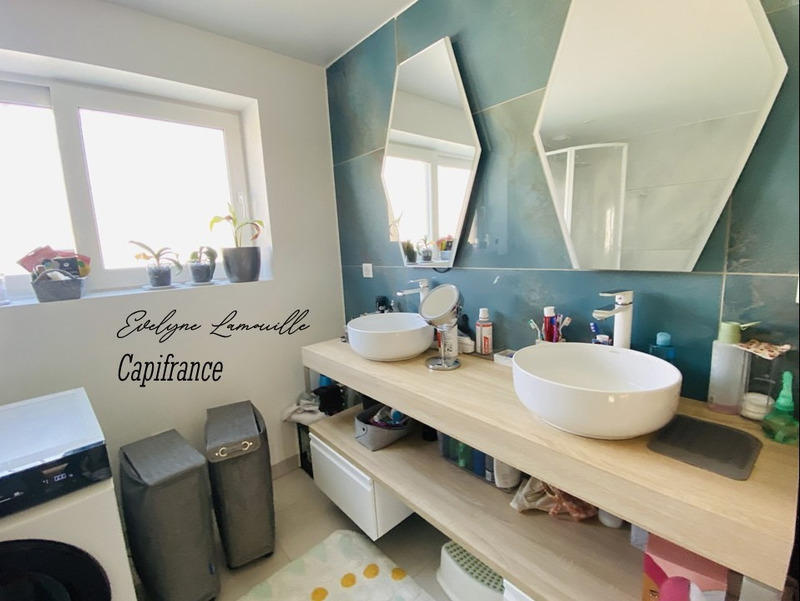 Maison - 197 m² - 7 pièces