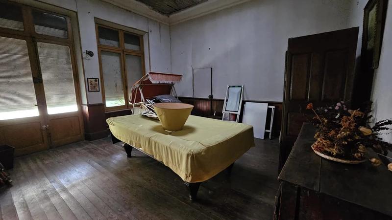 Maison - 640 m² - 12 pièces