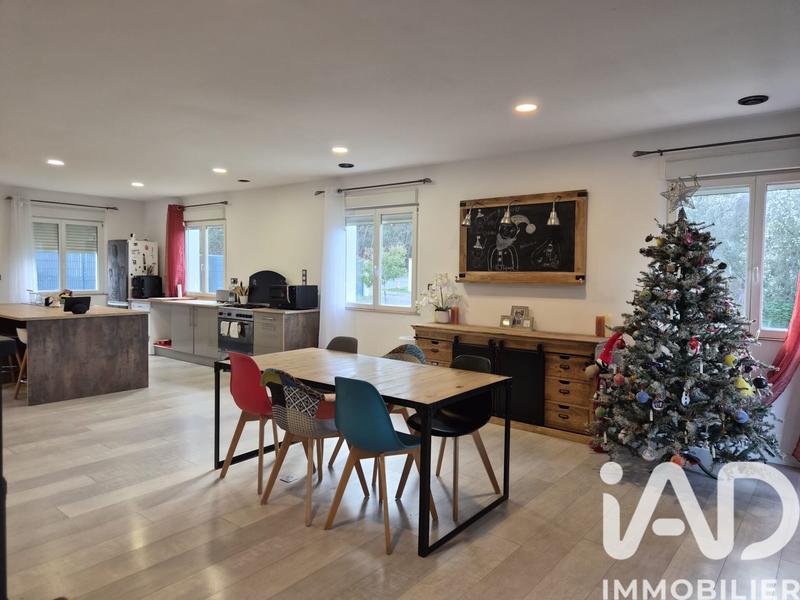 Maison - 320 m² - 8 pièces