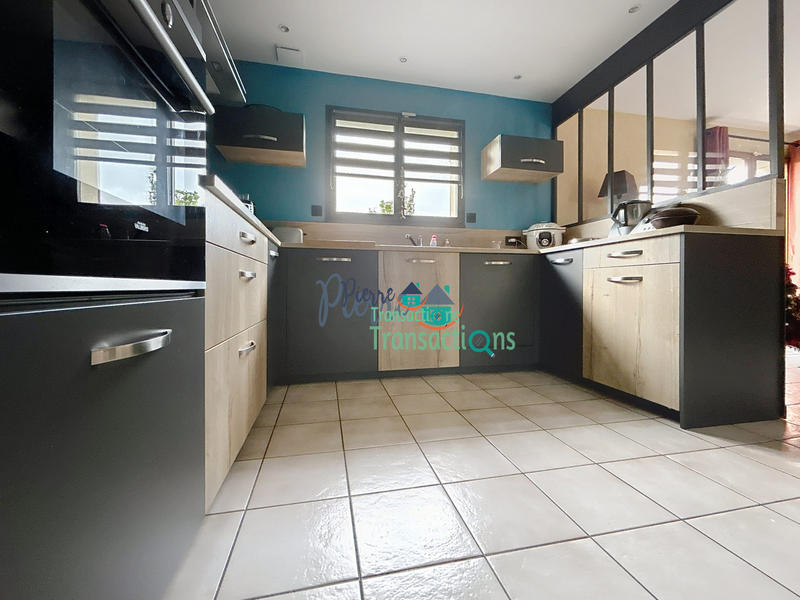 Maison - 104 m² - 5 pièces