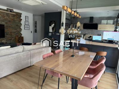 Appartement - 83 m² - 3 pièces