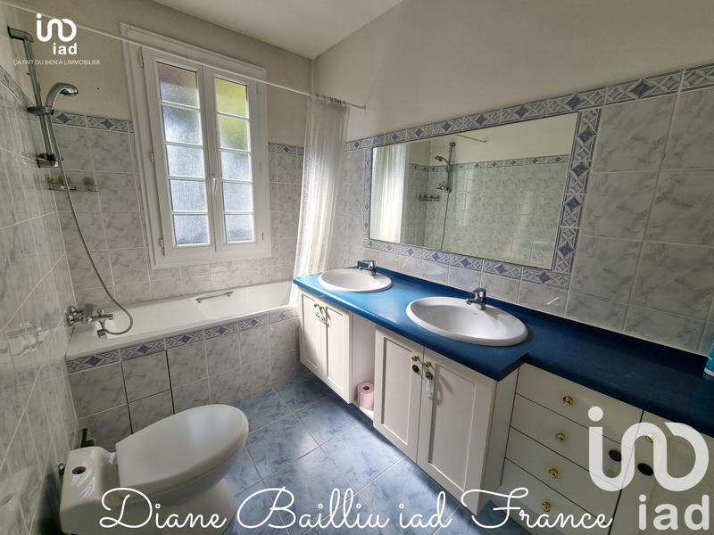 Maison de ville - 263 m² - 8 pièces