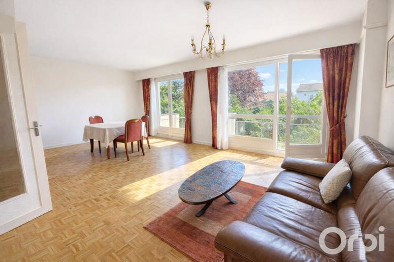 Appartement - 92 m² - 4 pièces