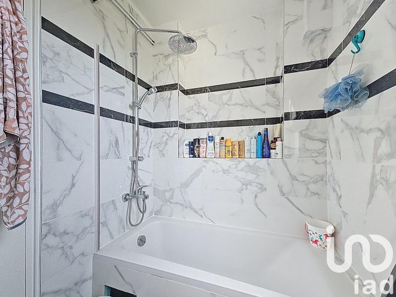 Appartement - 80 m² - 5 pièces