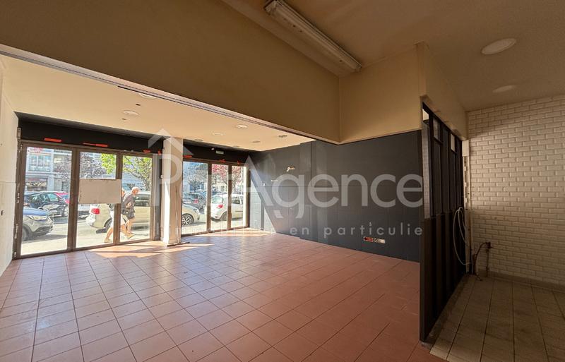 Local commercial - 80 m²