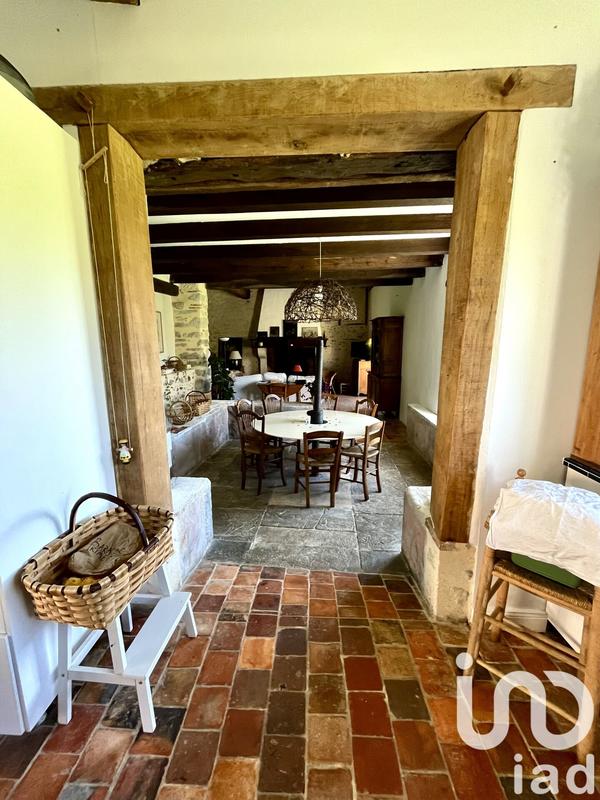 Maison - 298 m² - 9 pièces