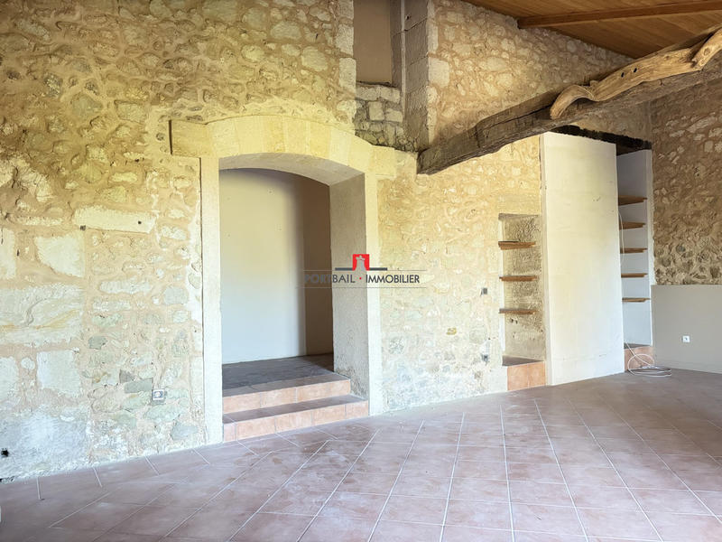 Maison - 225 m² - 8 pièces