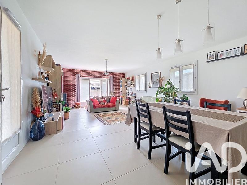 Maison - 111 m² - 4 pièces