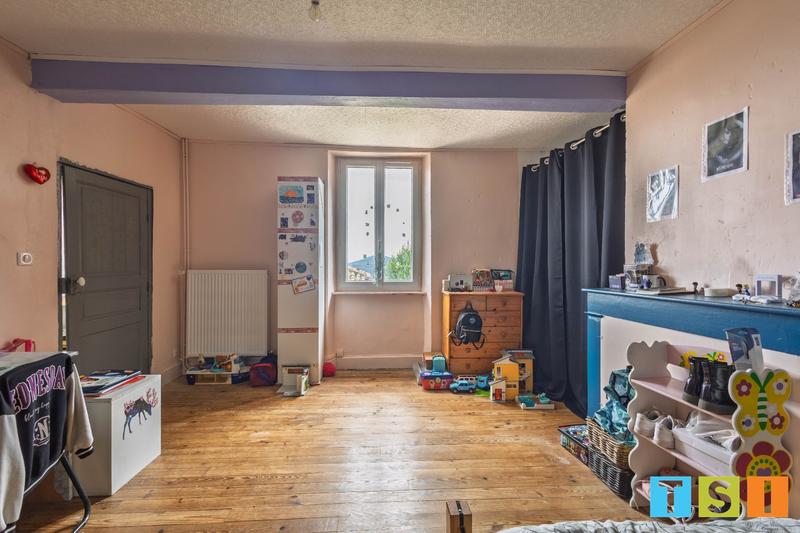 Maison - 161 m² - 6 pièces