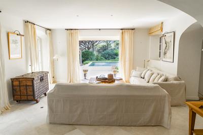 Maison - 438 m² - 15 pièces