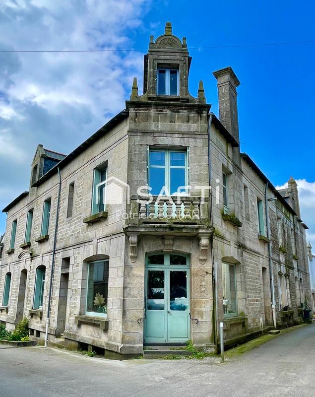 Maison - 184 m² - 8 pièces