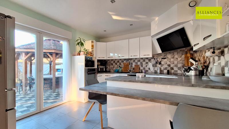 Maison - 172 m² - 7 pièces