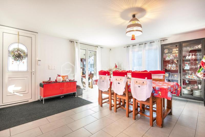 Maison - 189 m² - 5 pièces